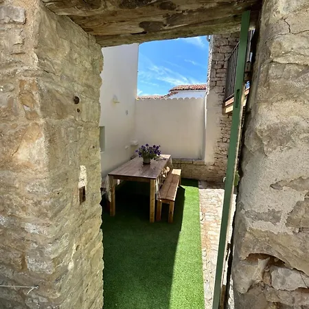 Maison De Charme Coeur Village - Cour Et Terrasse Exterieure A 200m De La Mer * Sainte-Marie-de-Ré